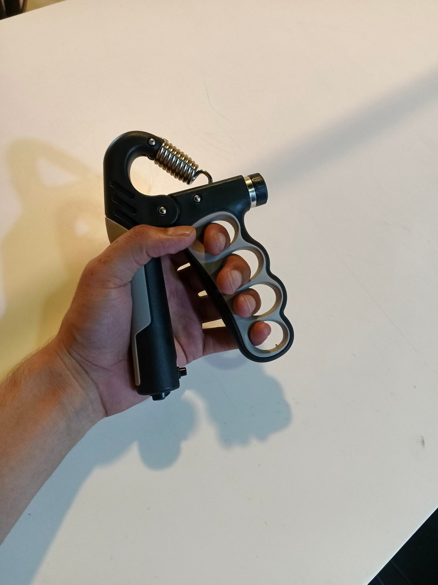 Hand Gripper & Wrist Expander – 5-100Kg Hand Strengthener, Dynamometer Finger & Forearm Trainer