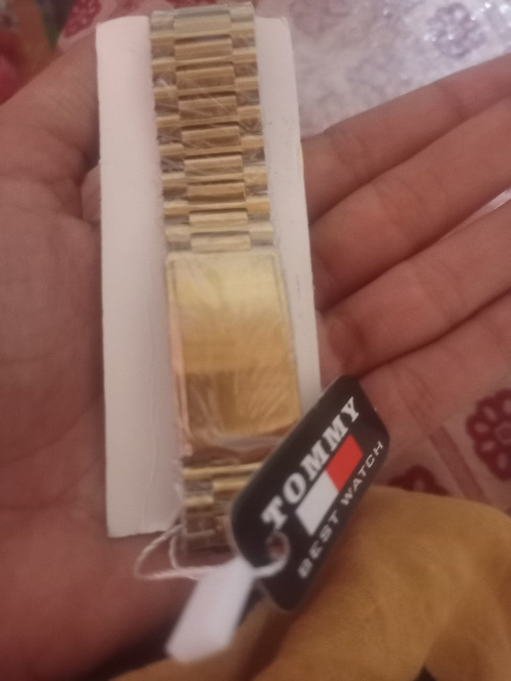 Premium Gold watch for business mens - Limited stock