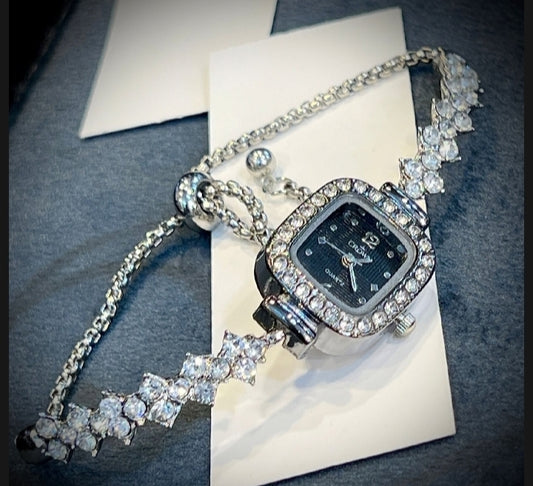 Stylish classy Bracelet Chain watch for Girls Adjustable & fashionable